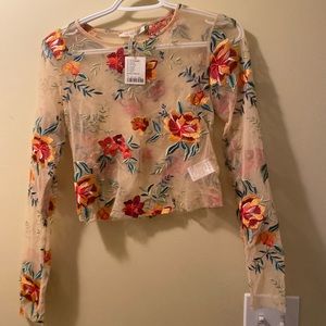 URBAN OUTFITTERS size small NEW WITH TAG